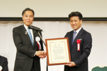 「2018年度将来世代応援企業表彰」において最優秀賞を受賞 | 日本創生のための将来世代応援知事同盟